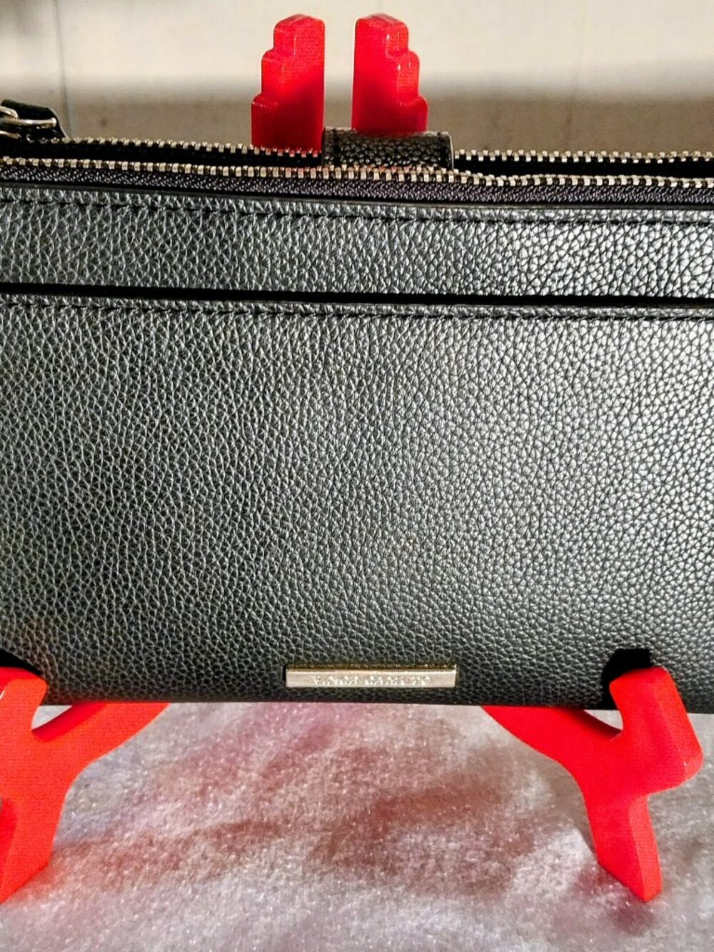 Vince Camuto Aja Leather Wristlet Clutch Phone Purse in Black 7" x 5"